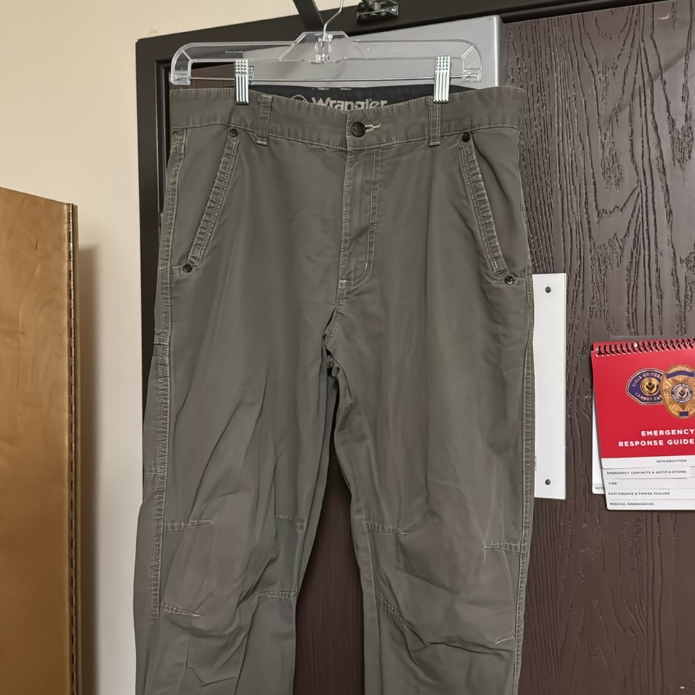 Wrangler men’s pants size 34